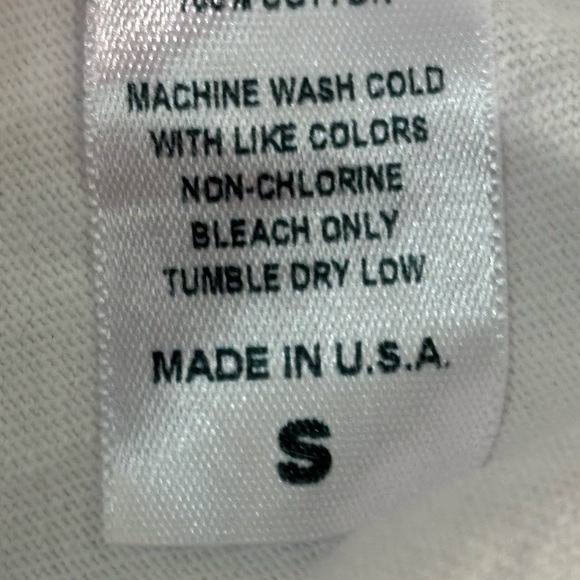 R Swiader Gender Fluid White Graphic T-Shirt with Heart Design‎ made in USA - Picture 5 of 5